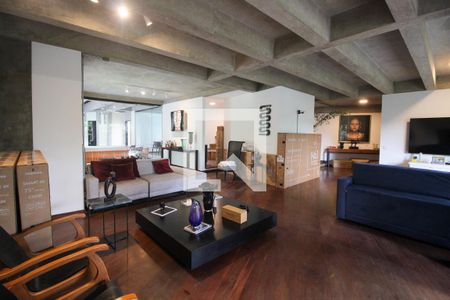 Sala de casa para alugar com 5 quartos, 490m² em Jardim Guedala, São Paulo