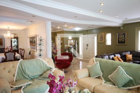 Casa à venda com 5 quartos, 720m² em Interlagos, São Paulo