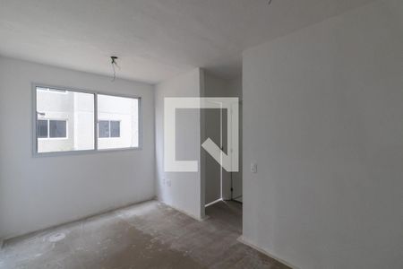 Sala e Cozinha de apartamento à venda com 2 quartos, 42m² em Colônia (zona Leste), São Paulo
