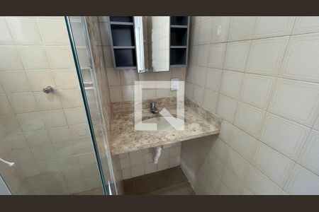 Banheiro Social de apartamento para alugar com 1 quarto, 51m² em Centro, Campinas
