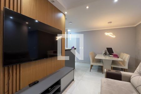 Sala de apartamento para alugar com 2 quartos, 68m² em Jardim Flor da Montanha, Guarulhos