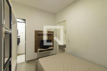 Sala/Quarto de apartamento para alugar com 1 quarto, 20m² em Alto Boqueirão, Curitiba