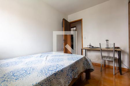 Quarto 1 de casa à venda com 2 quartos, 69m² em Vila Carrão, São Paulo