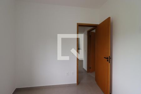 Quarto de apartamento para alugar com 2 quartos, 54m² em Parque Sao Vicente, Santo André