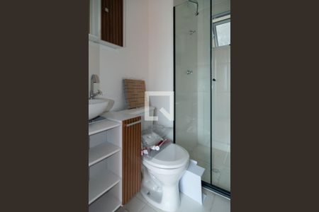 Banheiro Social de kitnet/studio para alugar com 1 quarto, 22m² em Bela Vista, São Paulo