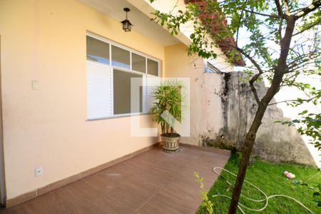 Área externa de casa para alugar com 3 quartos, 218m² em Brotas, Salvador