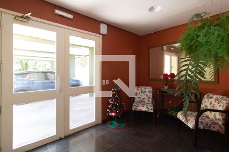 Hall de entrada de apartamento à venda com 2 quartos, 180m² em Cristal, Porto Alegre