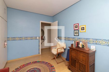 Quarto 1 de apartamento à venda com 2 quartos, 180m² em Cristal, Porto Alegre