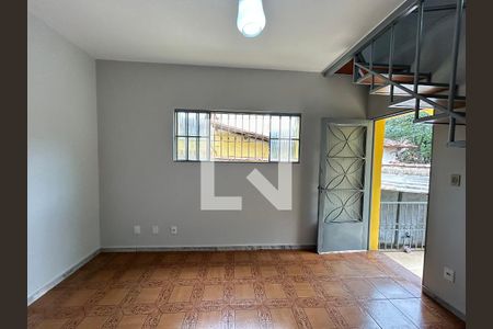 Casa à venda com 6 quartos, 223m² em Alípio de Melo, Belo Horizonte