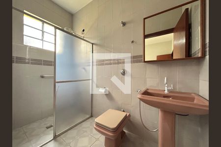 Casa à venda com 6 quartos, 223m² em Alípio de Melo, Belo Horizonte