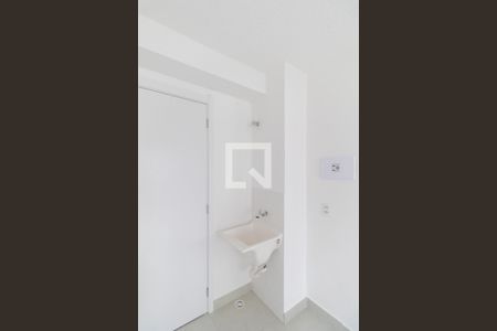 Cozinha e Área de Serviço de apartamento à venda com 2 quartos, 38m² em Vila Carmosina, São Paulo