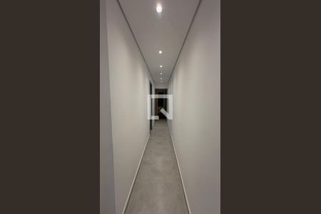Corredor de casa à venda com 3 quartos, 133m² em Parque Novo Oratório, Santo André