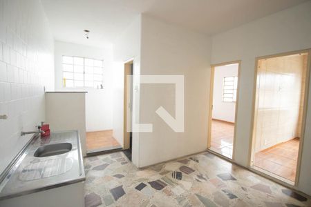 Cozinha e Área de Serviço de apartamento para alugar com 3 quartos, 63m² em Trindade, São Gonçalo