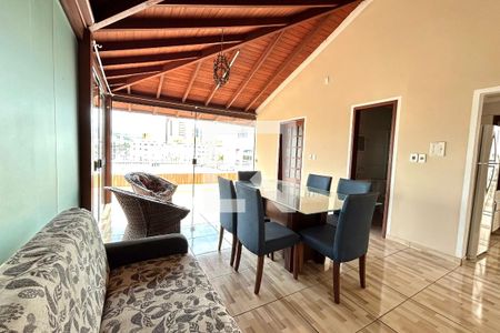 Sala de apartamento para alugar com 2 quartos, 90m² em Barreiros, São José