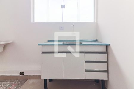 Cozinha e Área de Serviço de apartamento para alugar com 2 quartos, 35m² em Vila Dalva, São Paulo