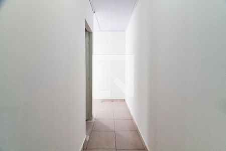 Corredor de apartamento para alugar com 2 quartos, 35m² em Vila Dalva, São Paulo