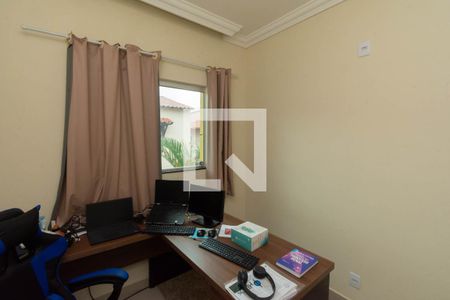 Quarto 2 de casa à venda com 3 quartos, 150m² em Jardim Riacho das Pedras, Contagem