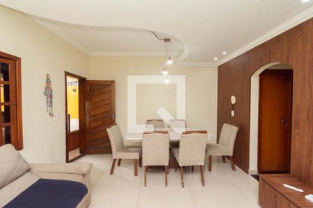 Sala de casa à venda com 3 quartos, 150m² em Jardim Riacho das Pedras, Contagem