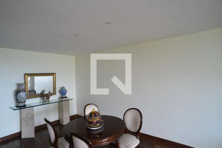 Sala de apartamento à venda com 4 quartos, 210m² em Barra da Tijuca, Rio de Janeiro
