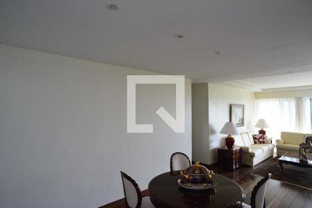 Sala de apartamento à venda com 4 quartos, 210m² em Barra da Tijuca, Rio de Janeiro