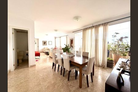 Apartamento à venda com 4 quartos, 162m² em Lourdes, Belo Horizonte