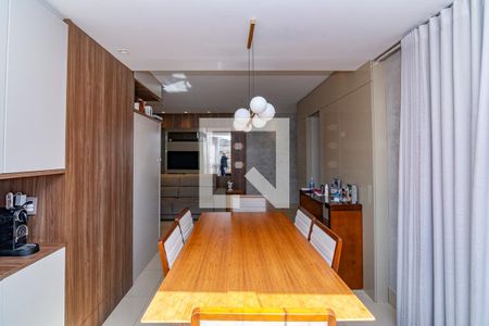 Sala de apartamento à venda com 3 quartos, 96m² em Santo Antônio, Belo Horizonte