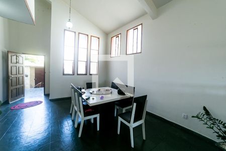 Sala de casa à venda com 4 quartos, 195m² em Palmares, Belo Horizonte
