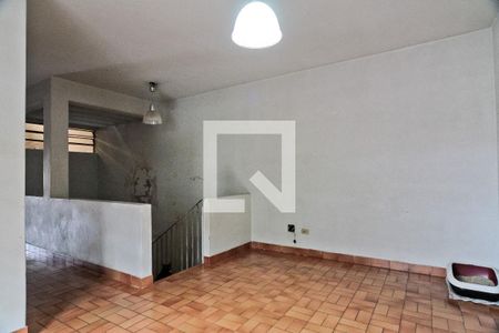 Corredor de casa para alugar com 3 quartos, 265m² em Parque Peruche, São Paulo