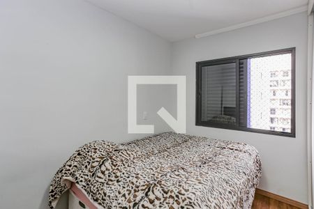 Suíte de apartamento à venda com 3 quartos, 68m² em Vila Mariana, São Paulo