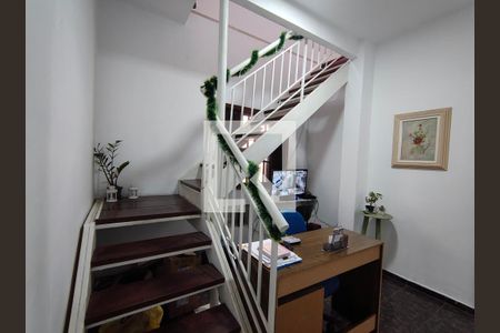 Hall Primeiro andar de casa para alugar com 5 quartos, 631m² em Taquara, Rio de Janeiro
