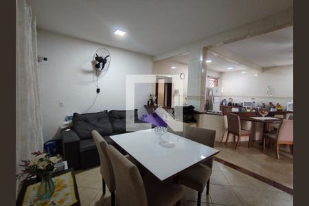 Sala de casa para alugar com 5 quartos, 631m² em Taquara, Rio de Janeiro