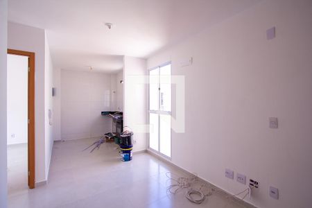 Sala de apartamento para alugar com 2 quartos, 50m² em Vila Lage, São Gonçalo