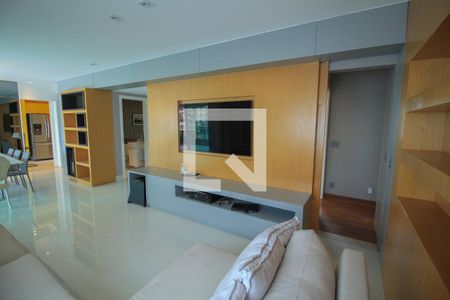 Apartamento à venda com 3 quartos, 171m² em Vila Santo Estevão, São Paulo