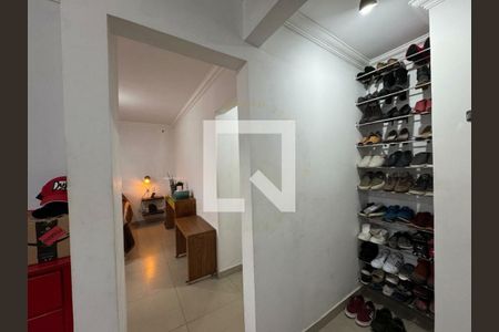 Casa à venda com 4 quartos, 290m² em Jardim Prudência, São Paulo