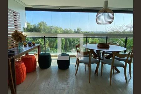 Apartamento à venda com 3 quartos, 242m² em Barra da Tijuca, Rio de Janeiro