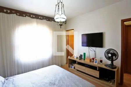 Casa à venda com 3 quartos, 175m² em Campo Belo, São Paulo