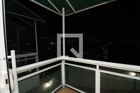 Quarto 1 de casa para alugar com 5 quartos, 1199m² em Jardim Guanabara, Rio de Janeiro