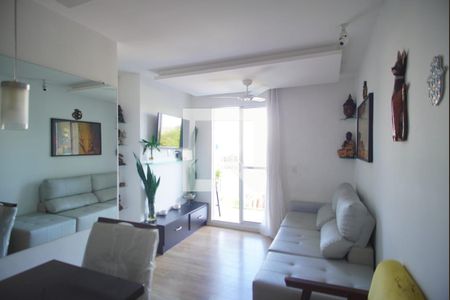 Sala de apartamento à venda com 3 quartos, 67m² em Passo D’areia, Porto Alegre