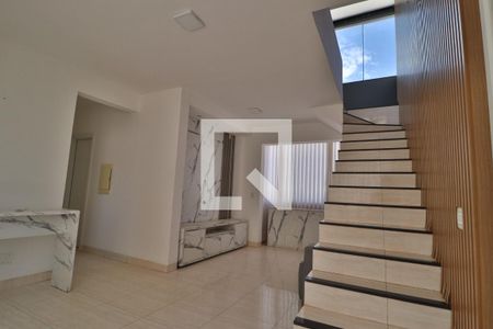 Sala de apartamento para alugar com 3 quartos, 195m² em Granada, Uberlândia