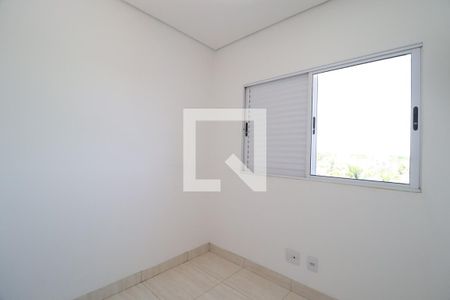 Quarto 1 de apartamento para alugar com 3 quartos, 195m² em Granada, Uberlândia