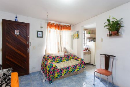 Sala de apartamento para alugar com 2 quartos, 65m² em Jardim Robru, São Paulo