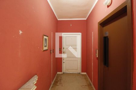 Hall de apartamento à venda com 2 quartos, 106m² em Bairro Independência, Porto Alegre