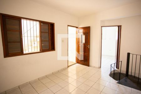 QUARTO 1 de casa para alugar com 2 quartos, 70m² em Chácara São João, São Paulo