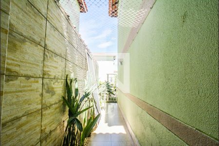 Quintal de casa de condomínio à venda com 3 quartos, 126m² em Utinga, Santo André
