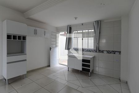 Cozinha de casa de condomínio para alugar com 2 quartos, 55m² em Jardim Sao Pedro, Mogi das Cruzes