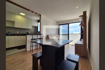 Sala de apartamento para alugar com 2 quartos, 127m² em Recreio dos Bandeirantes, Rio de Janeiro