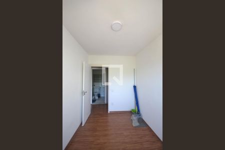 Quarto 1 de apartamento para alugar com 2 quartos, 47m² em Moquetá, Nova Iguaçu