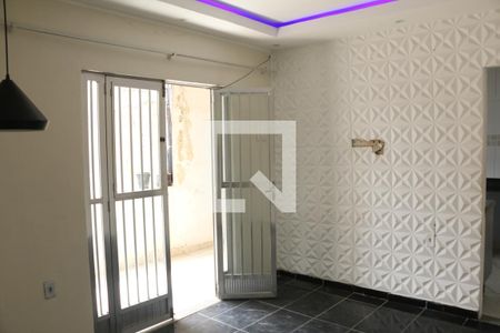 sala de casa para alugar com 2 quartos, 84m² em Centro, Nilópolis