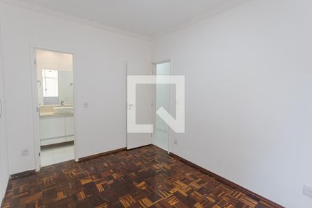 Suíte de apartamento para alugar com 3 quartos, 108m² em Santo Antônio, Belo Horizonte
