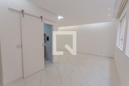 Sala de apartamento para alugar com 3 quartos, 108m² em Santo Antônio, Belo Horizonte